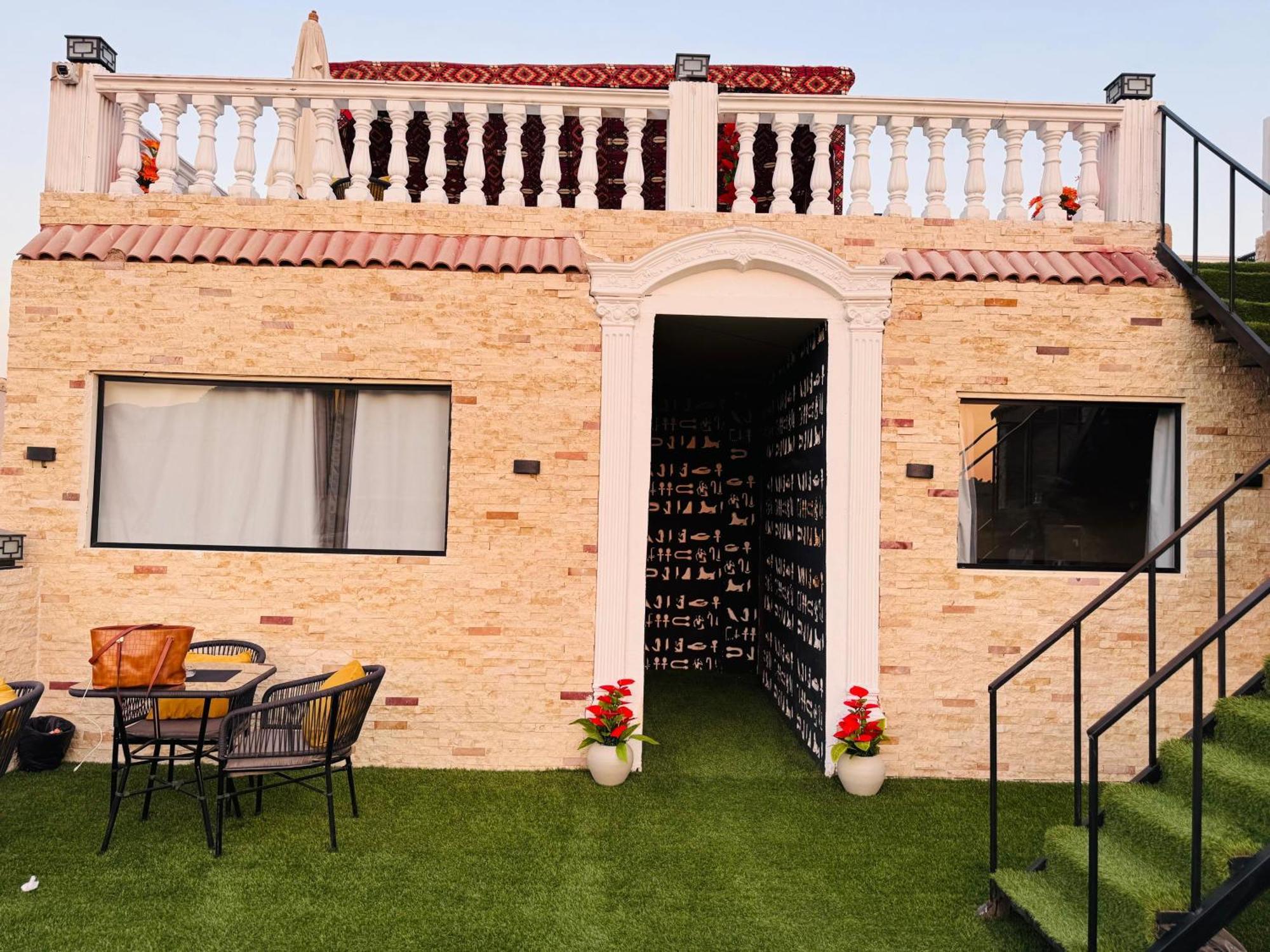 Hotel New Scarab Pyramids View Kafret el-Gabal Esterno foto