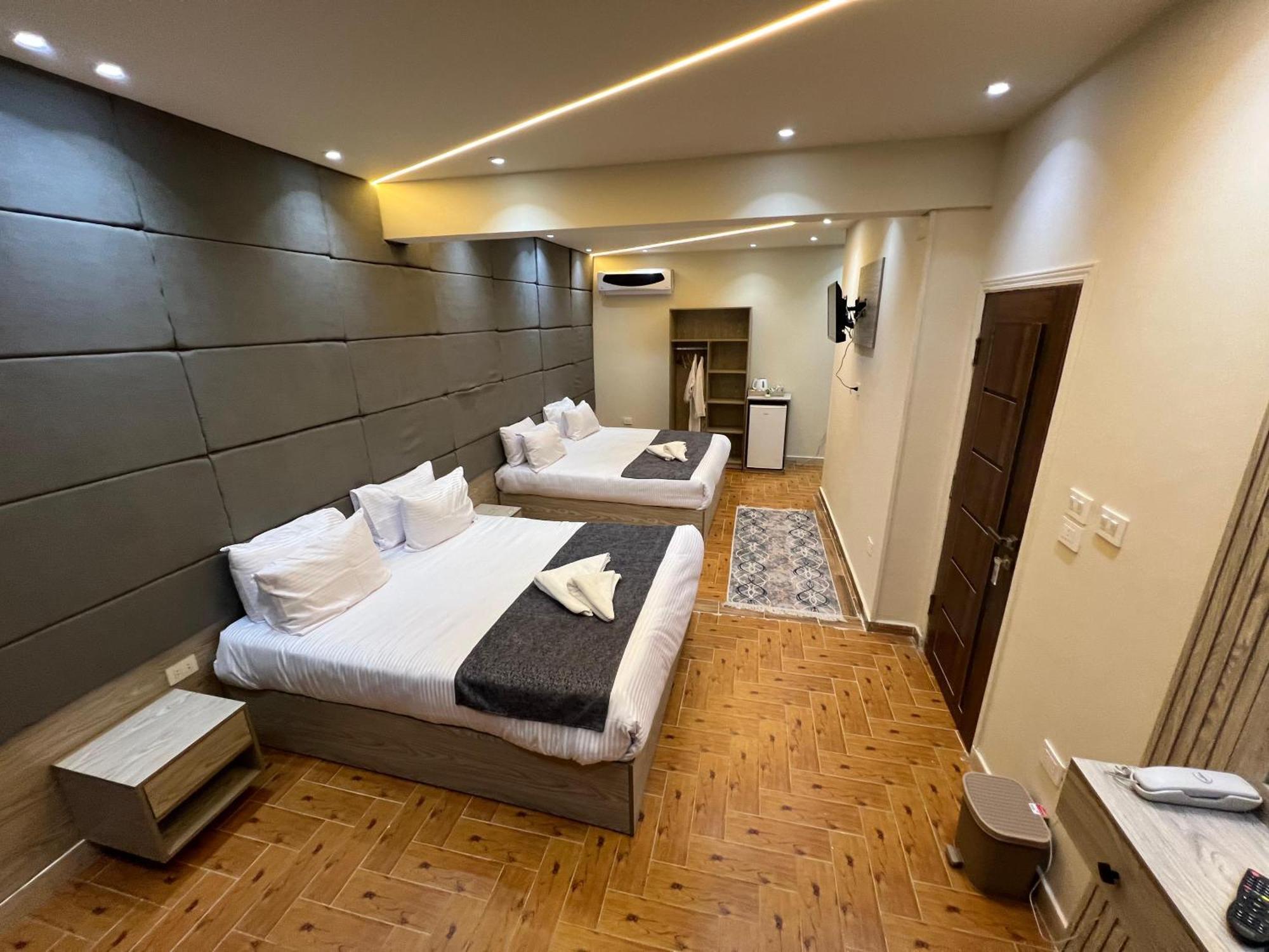 Hotel New Scarab Pyramids View Kafret el-Gabal Esterno foto