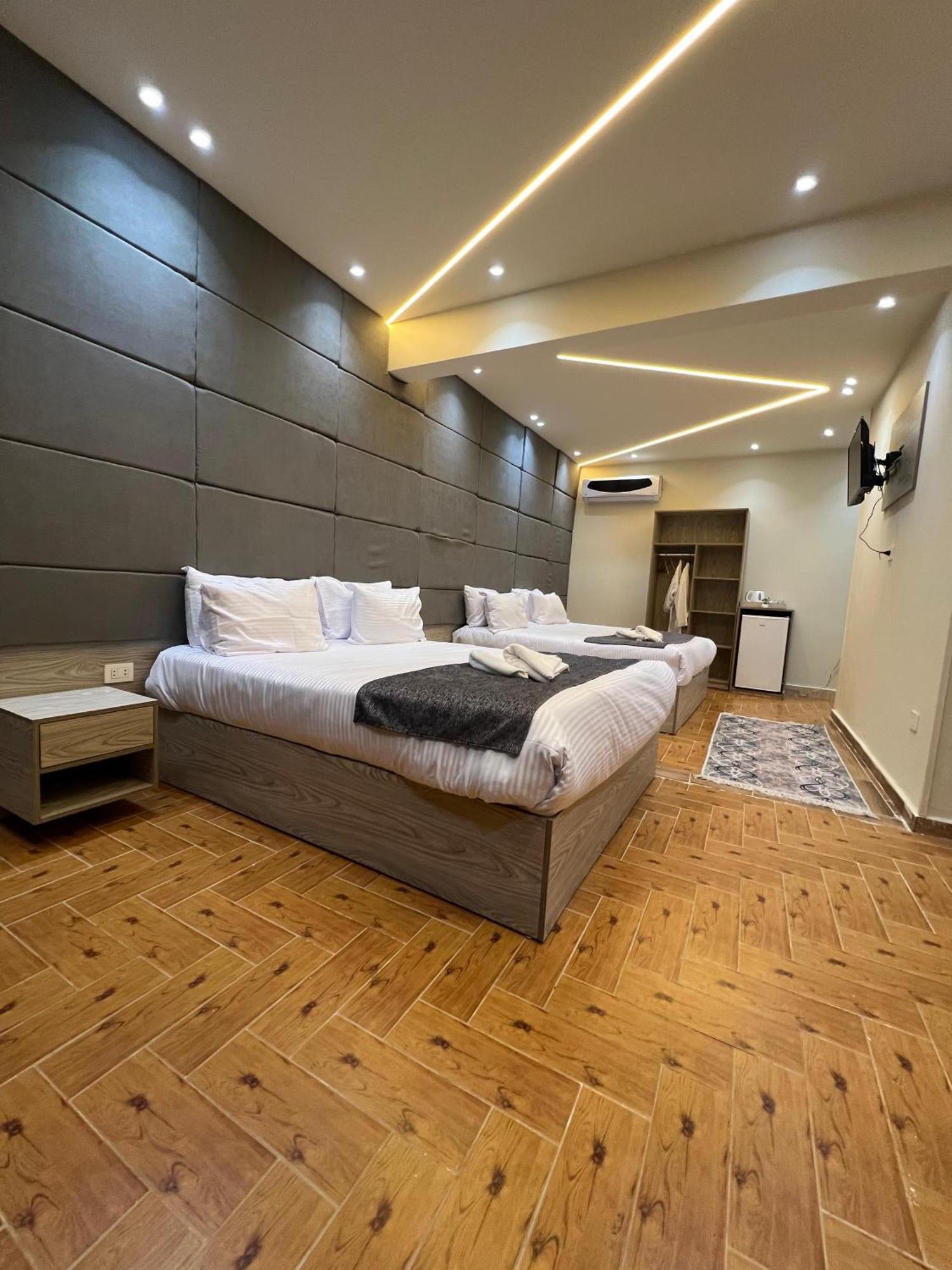 Hotel New Scarab Pyramids View Kafret el-Gabal Esterno foto