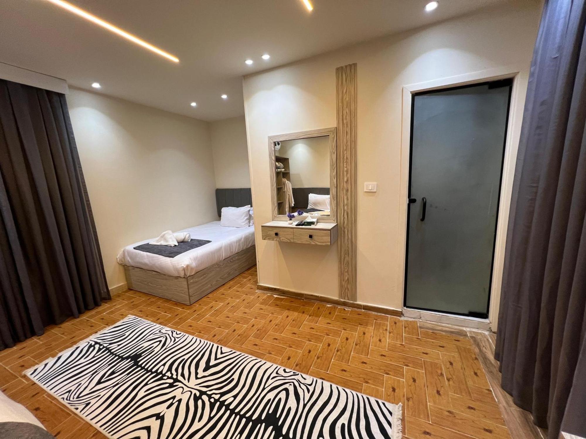 Hotel New Scarab Pyramids View Kafret el-Gabal Esterno foto