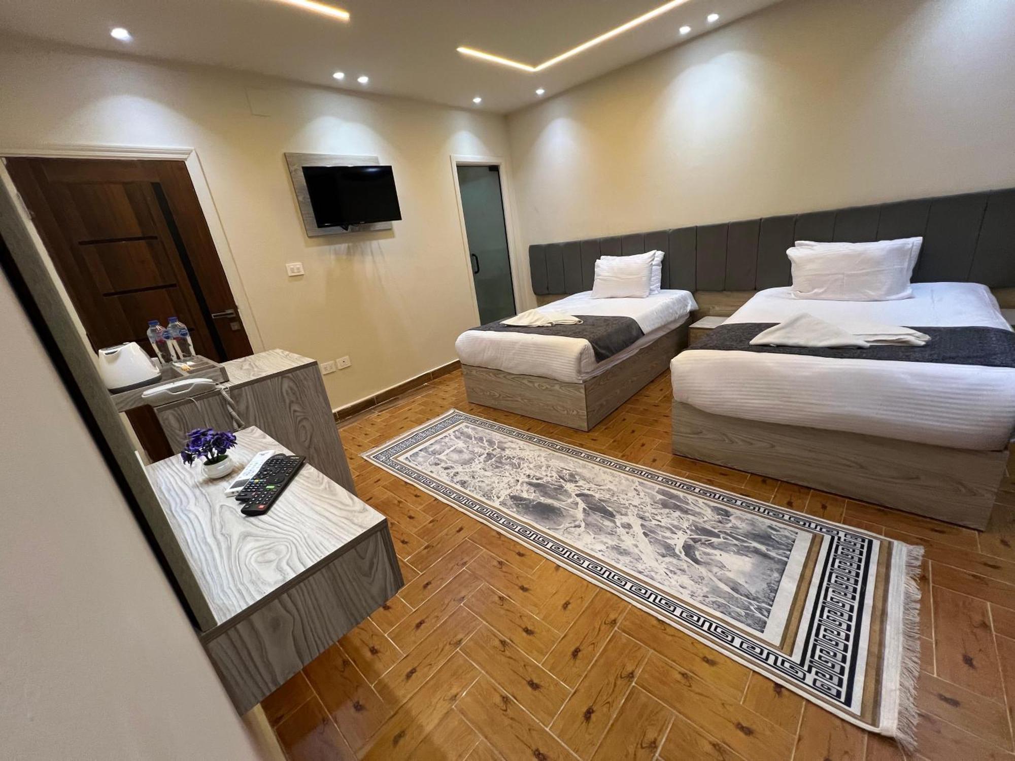Hotel New Scarab Pyramids View Kafret el-Gabal Esterno foto