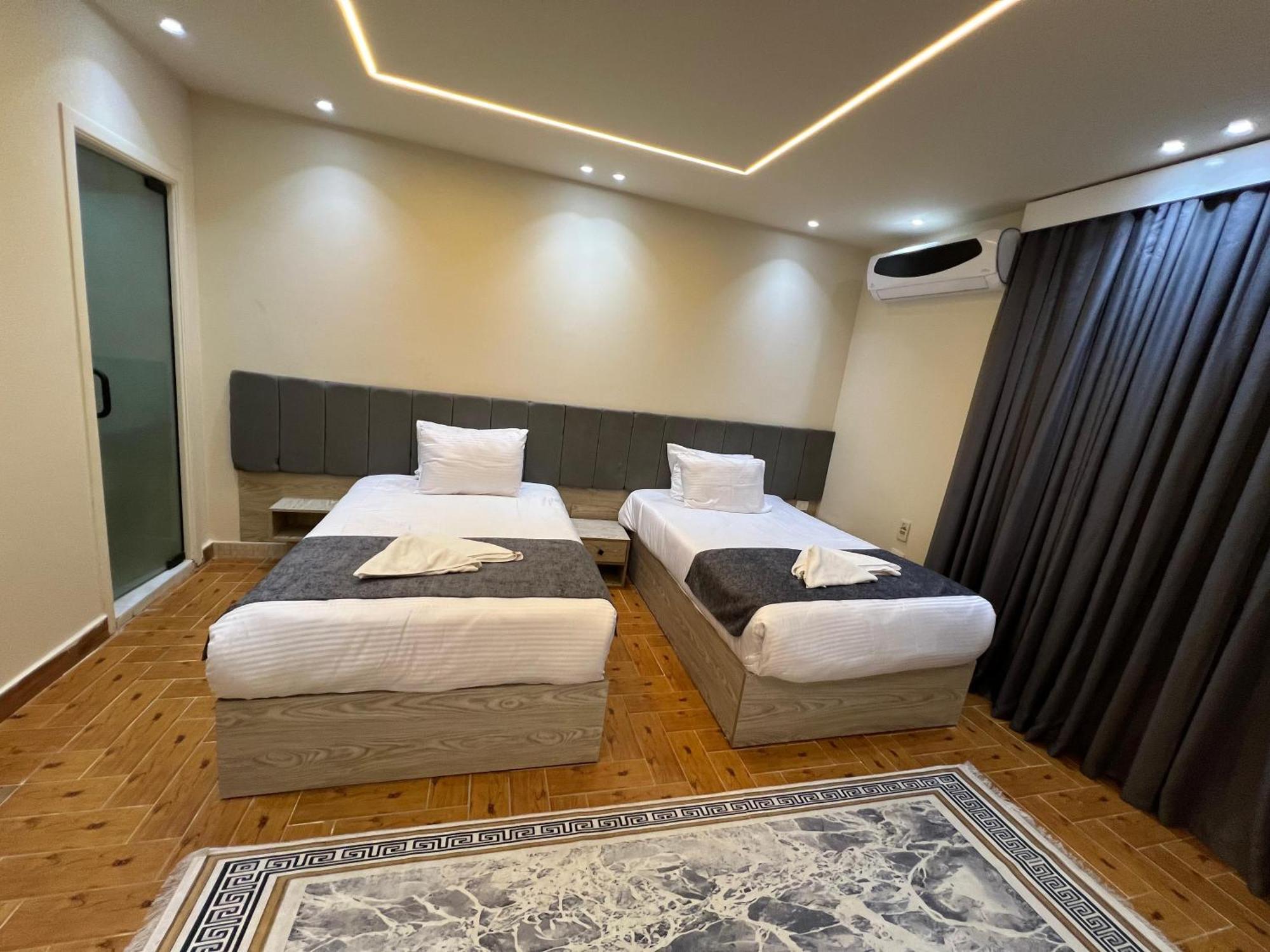 Hotel New Scarab Pyramids View Kafret el-Gabal Esterno foto