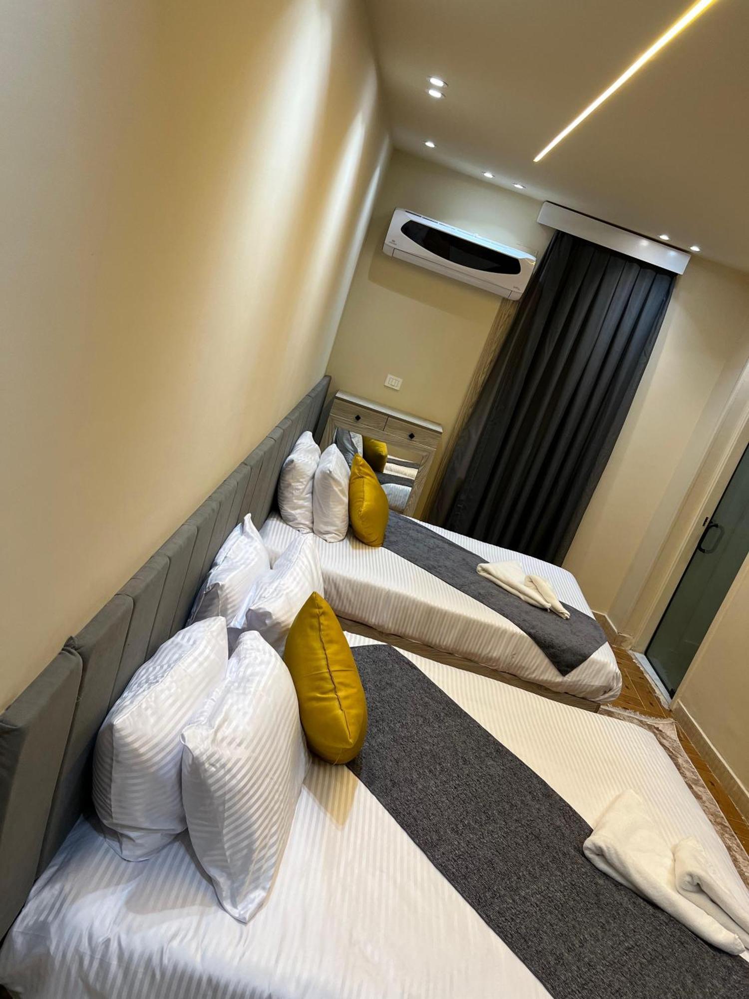 Hotel New Scarab Pyramids View Kafret el-Gabal Esterno foto