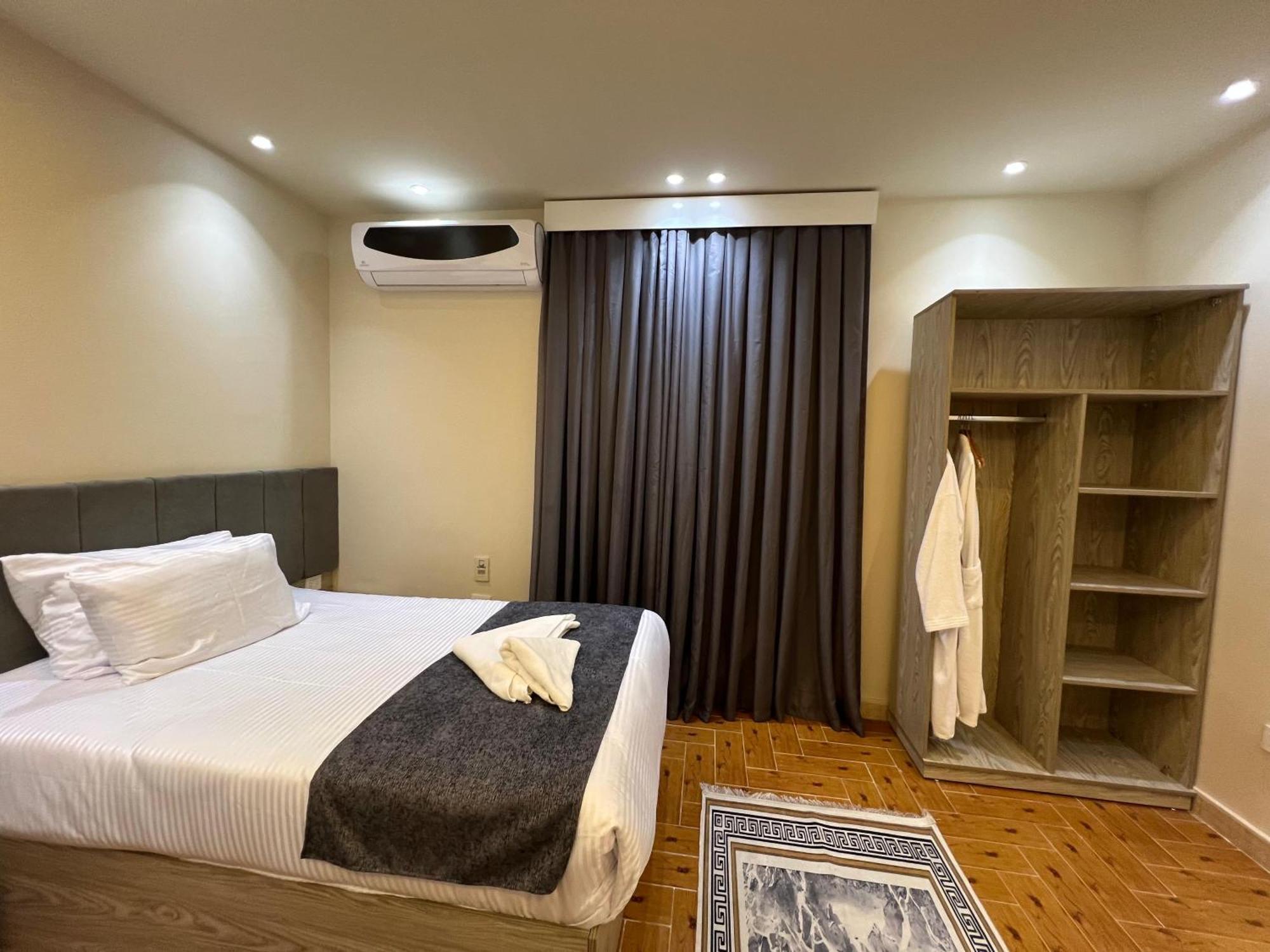 Hotel New Scarab Pyramids View Kafret el-Gabal Esterno foto