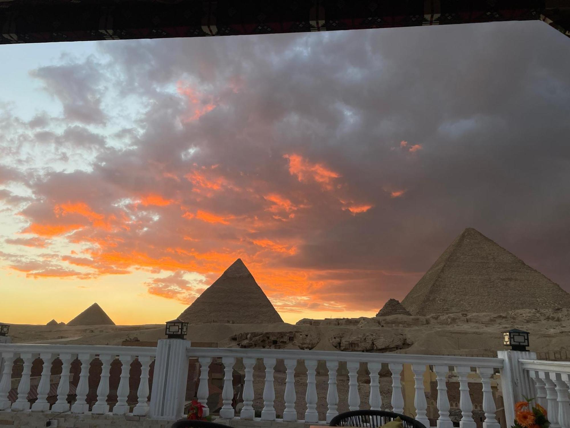 Hotel New Scarab Pyramids View Kafret el-Gabal Esterno foto